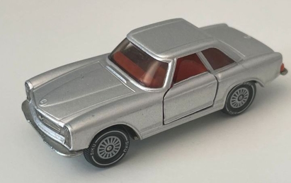 Siku Mercedes-Benz 280 SL 1972 V302 DieCast Model (2863)